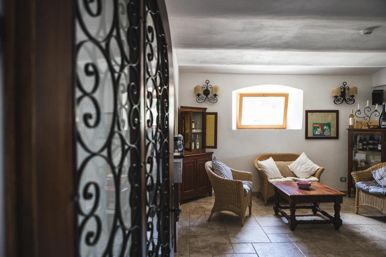 Hotel Castello Monticello Джильо-Порто Экстерьер фото