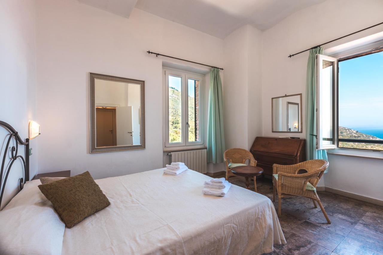 Hotel Castello Monticello Джильо-Порто Экстерьер фото